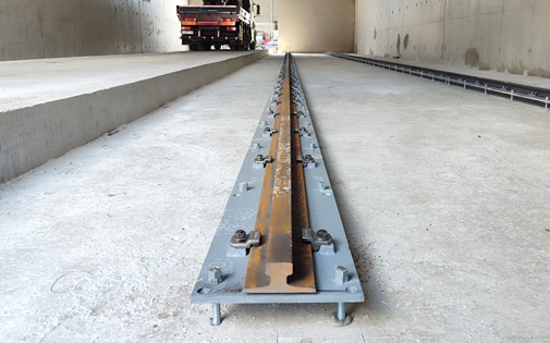 Assemblage de rail de grue
